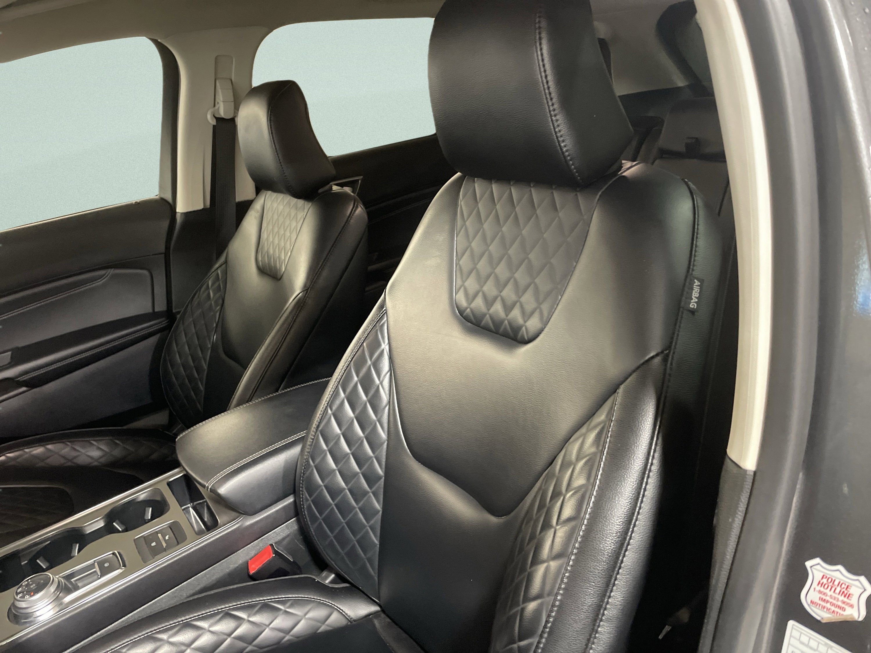 Used 2024 Ford Edge Titanium image 14