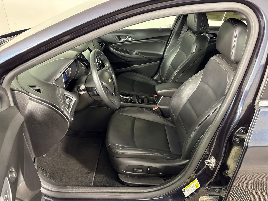 Used 2016 Chevrolet Cruze Premier FWD image 30