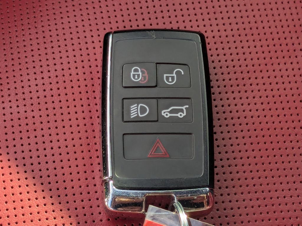 Used 2019 Land Rover Range Rover Autobiography image 26