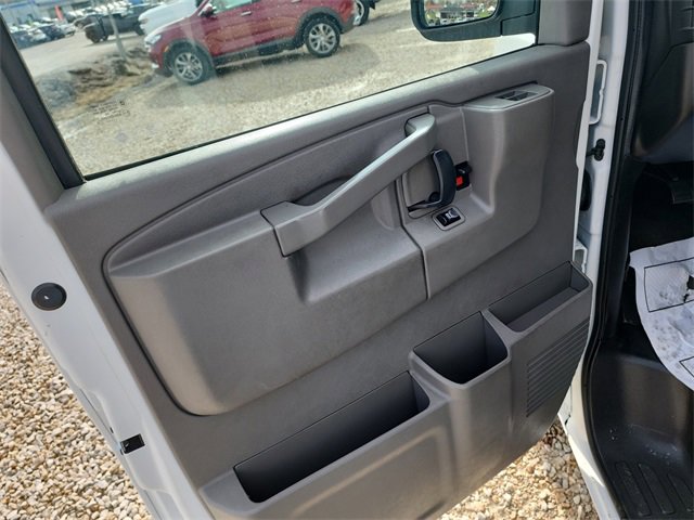 Used 2020 Chevrolet Express 3500 LT w/ LT Preferred Equipment Group image 17