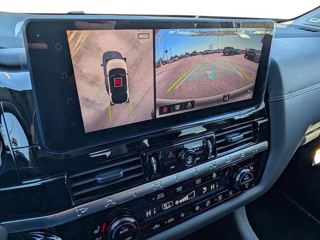 New 2026 Nissan Pathfinder Platinum image 16