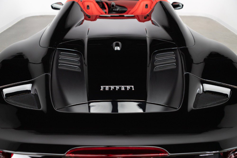 Certified 2021 Ferrari F8 Tributo image 37