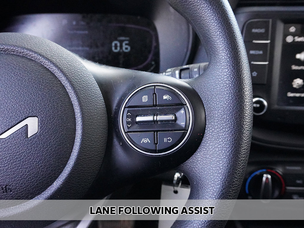 Used 2024 Kia Soul LX w/ Option Group 015 FWD image 3