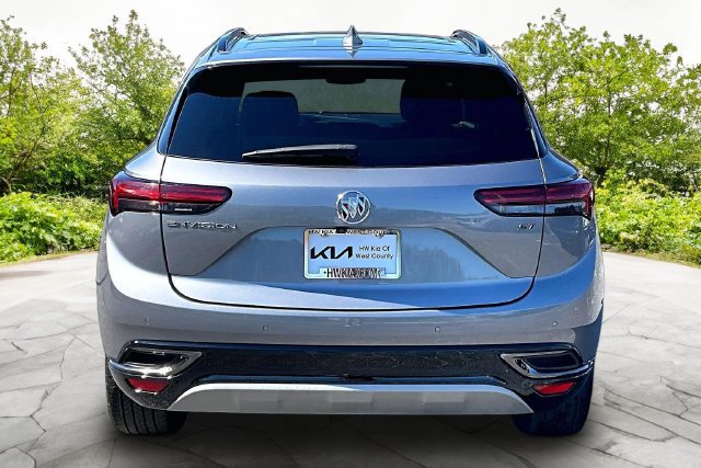 Used 2021 Buick Envision Essence w/ Sport Touring Package FWD image 4