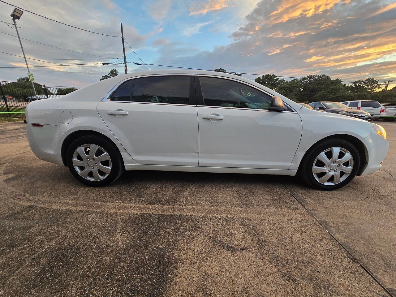 Used 2011 Chevrolet Malibu LS image 18