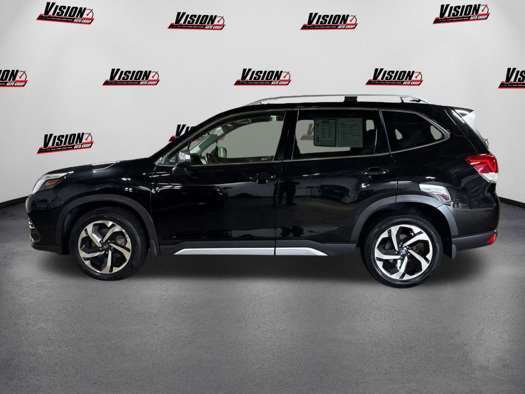 Used 2024 Subaru Forester Touring AWD/4WD image 8