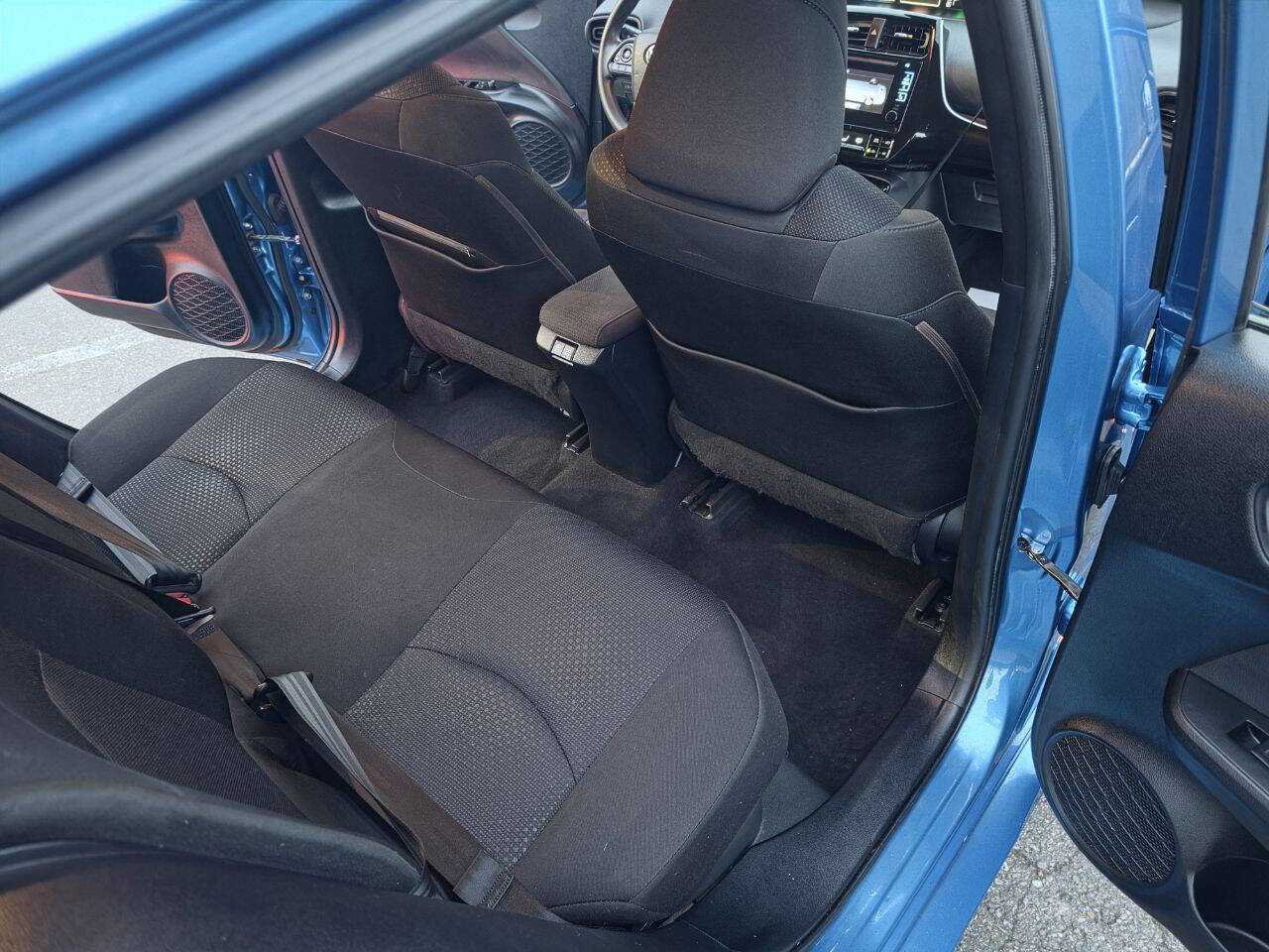 Used 2019 Toyota Prius LE FWD image 27