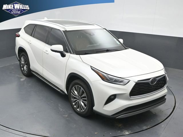 Used 2020 Toyota Highlander Platinum FWD image 9