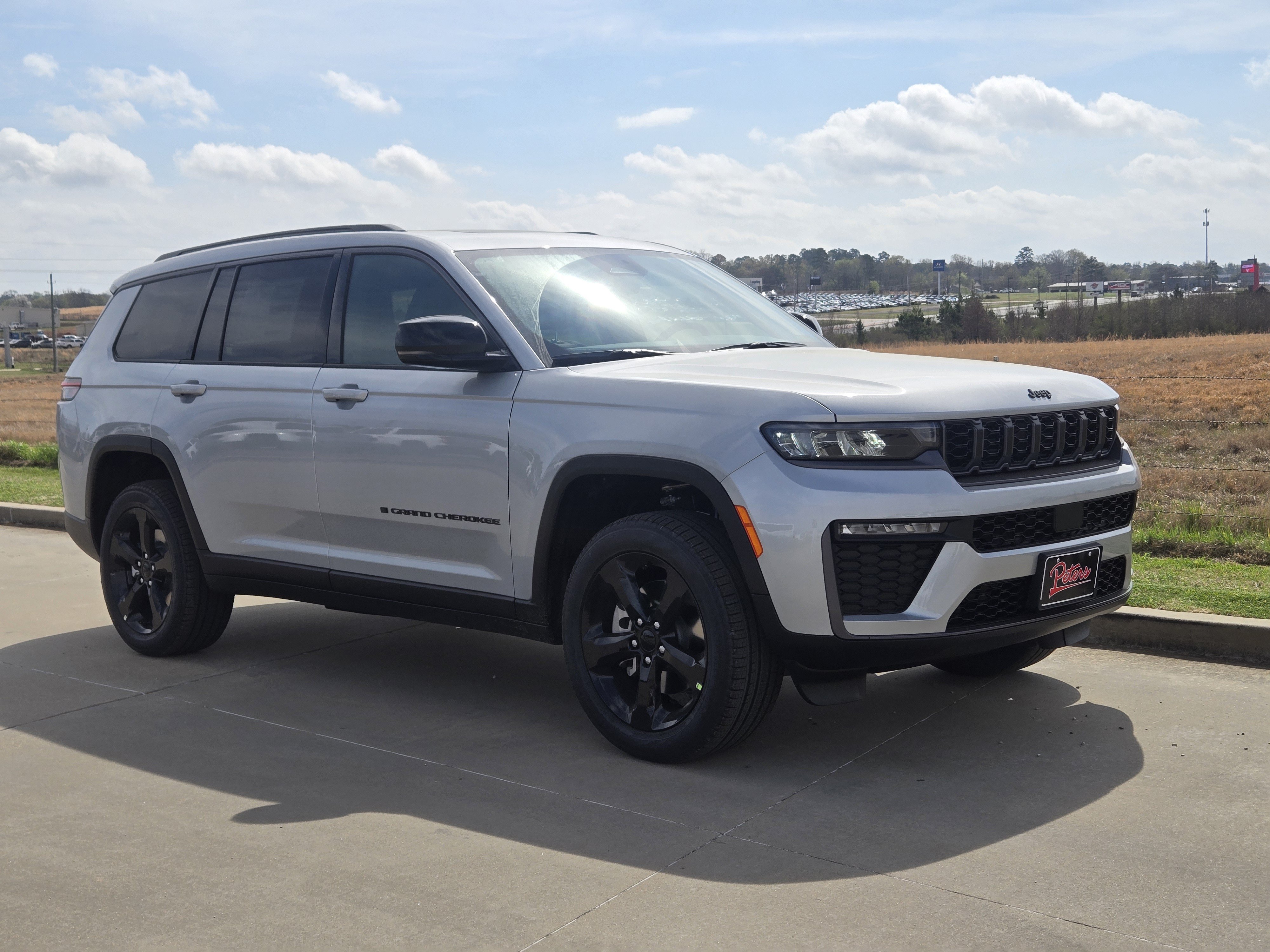 New 2026 Jeep Grand Cherokee L Limited w/ Limited Altitude Package RWD image 1