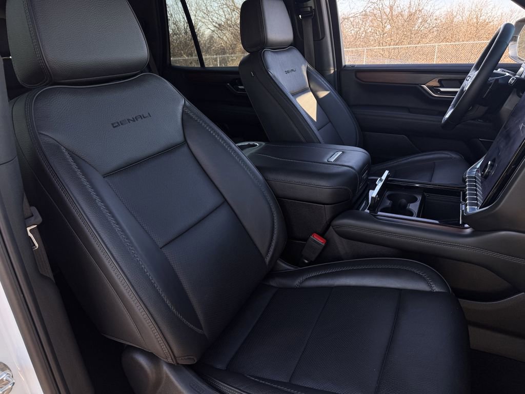 Used 2025 GMC Yukon Denali image 25