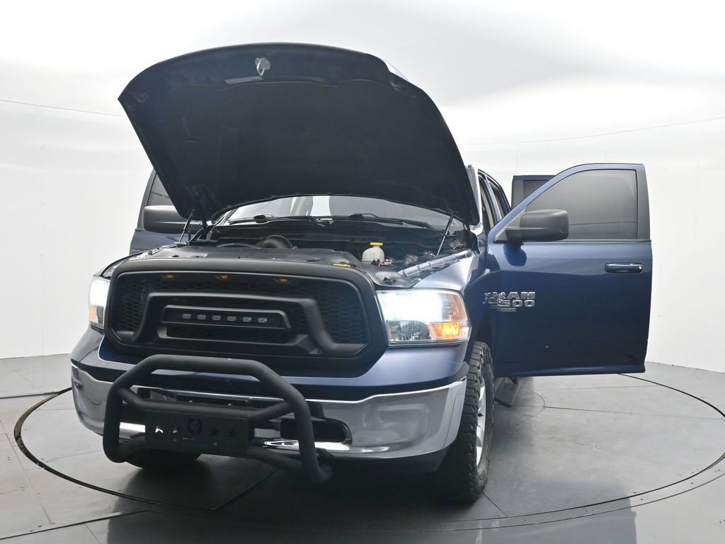 Used 2019 RAM 1500 Classic SLT AWD/4WD image 42