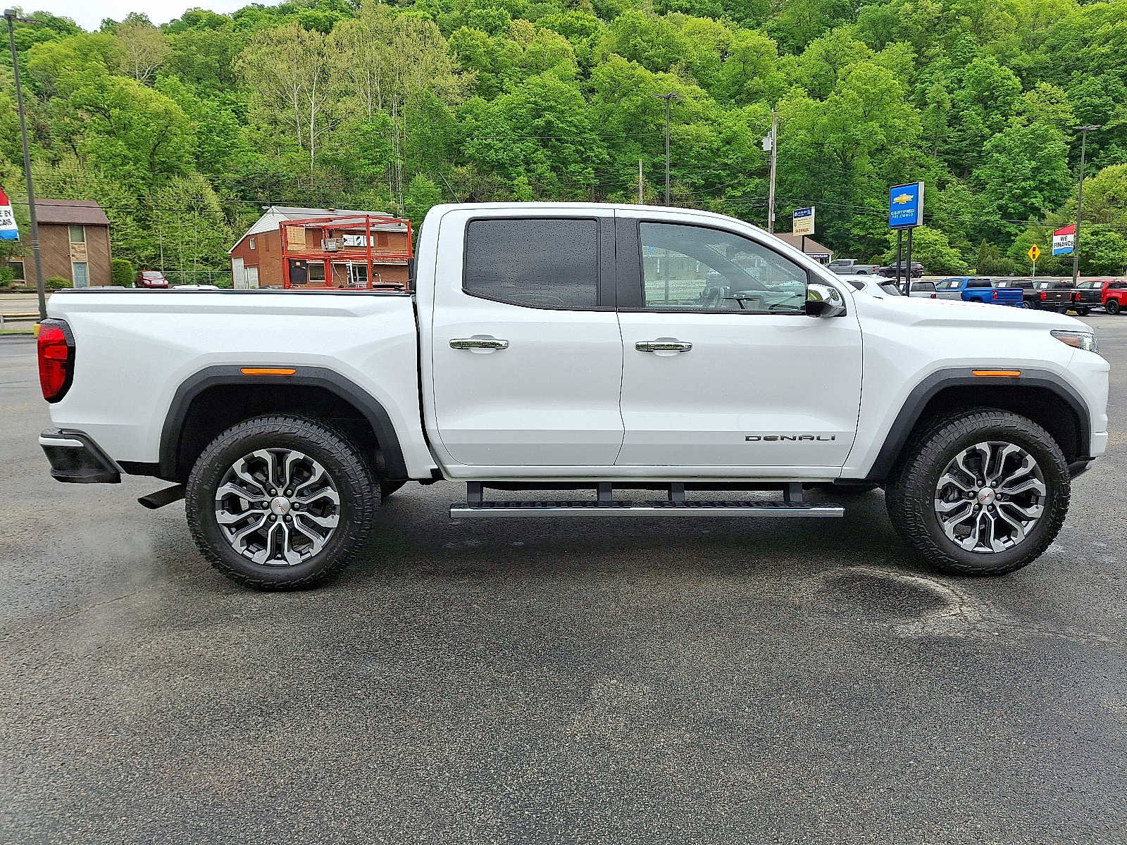 Used 2023 GMC Canyon Denali AWD/4WD image 7