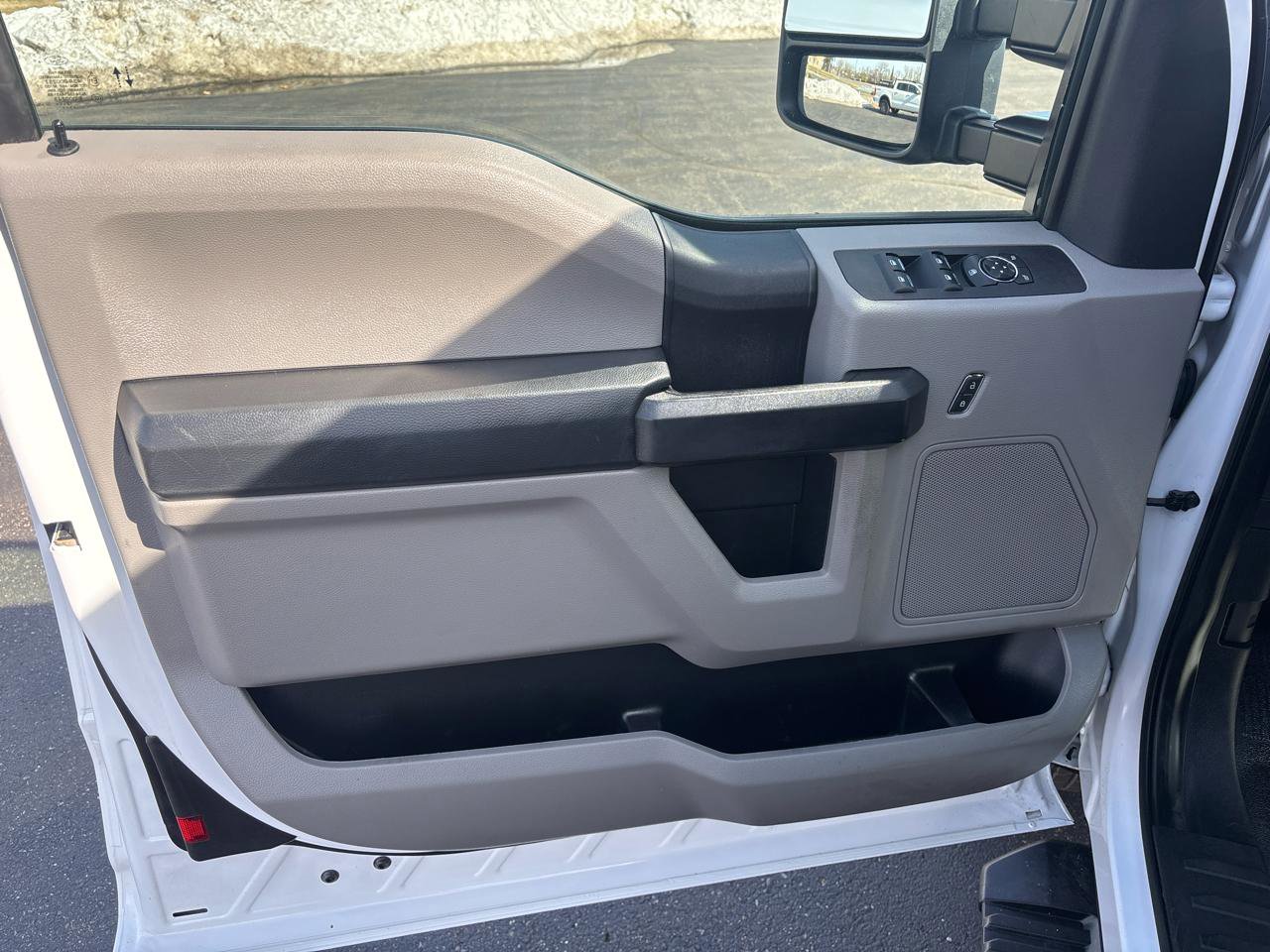 Used 2019 Ford F250 XL w/ XL Value Package AWD/4WD image 9