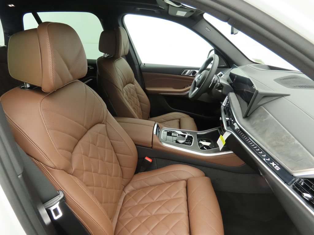 New 2026 BMW 840i Convertible RWD image 19