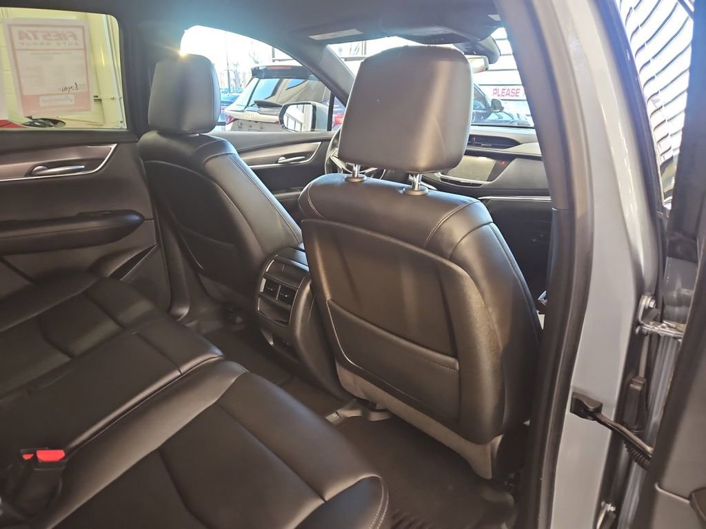 Used 2023 Cadillac XT5 Luxury image 17