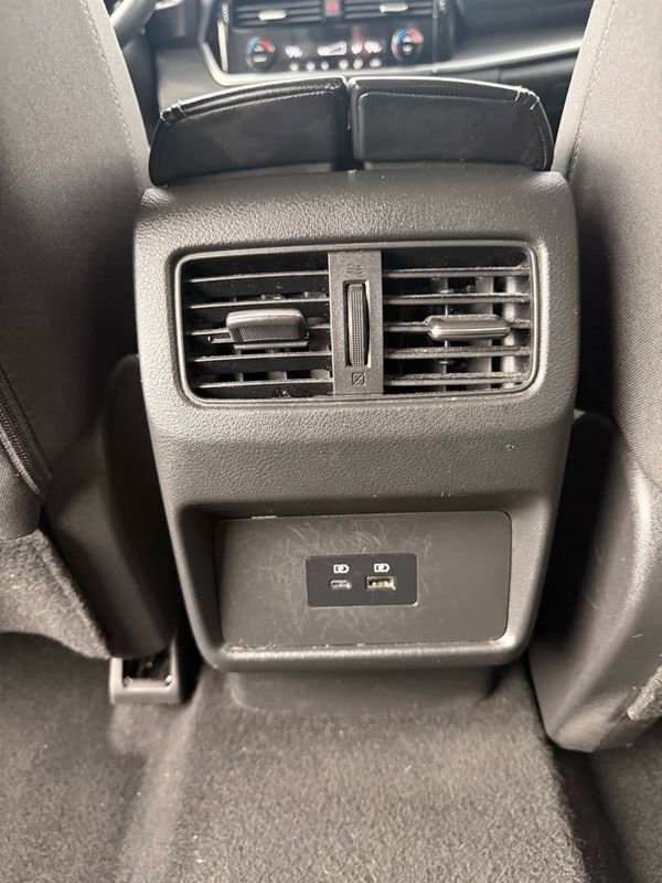 Used 2021 Nissan Rogue SV AWD/4WD image 25