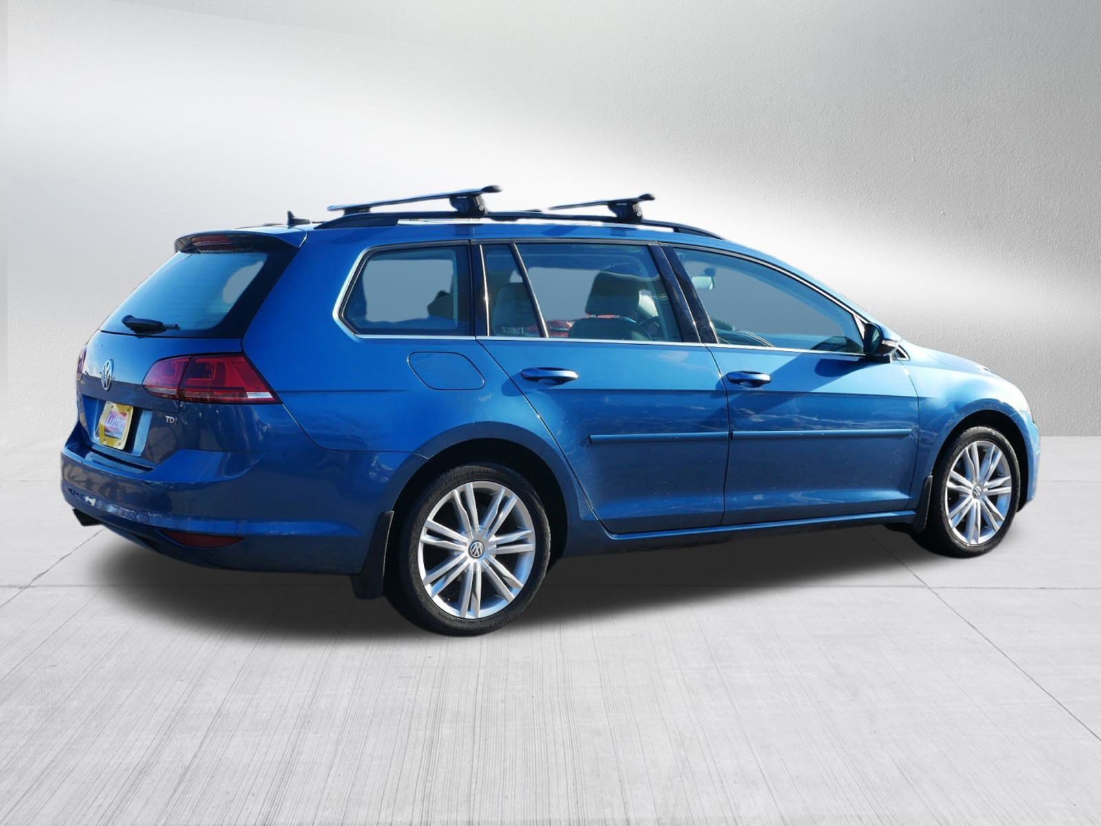 Used 2015 Volkswagen Golf TDI SE image 7