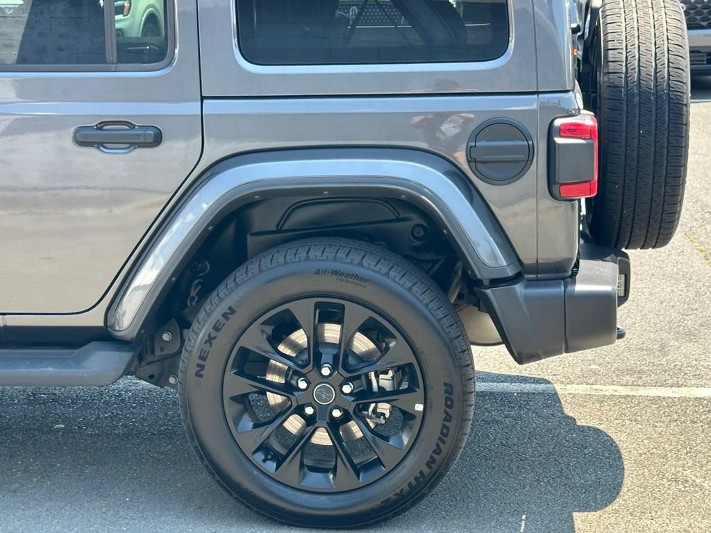 Used 2025 Jeep Wrangler Unlimited Sahara AWD/4WD image 37
