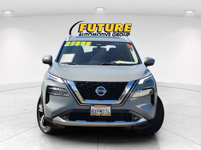 Certified 2021 Nissan Rogue Platinum FWD image 2