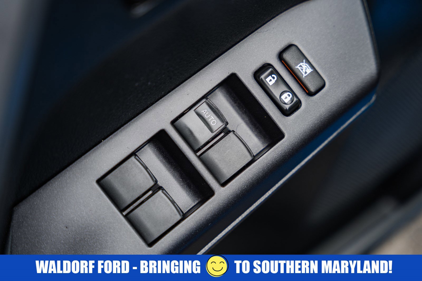 Used 2018 Toyota RAV4 LE w/ All Weather Liner Package image 33