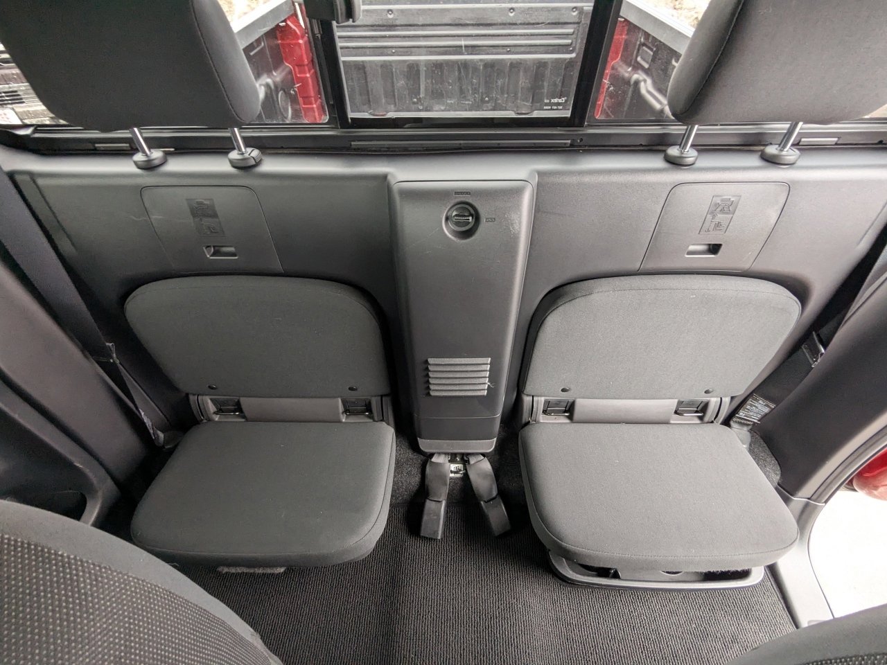 Used 2022 Nissan Frontier SV image 14