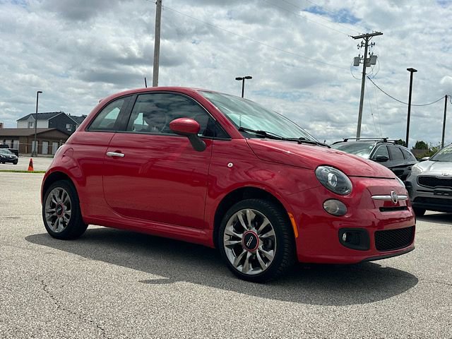 Used 2017 FIAT 500 Pop w/ Sport Appearance Package FWD image 6