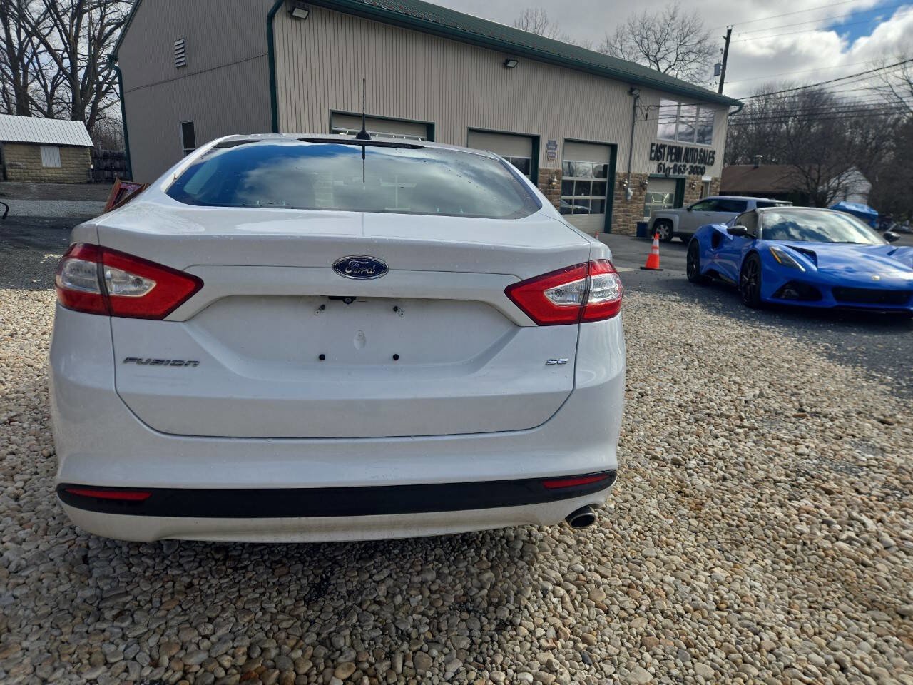 Used 2015 Ford Fusion SE image 6