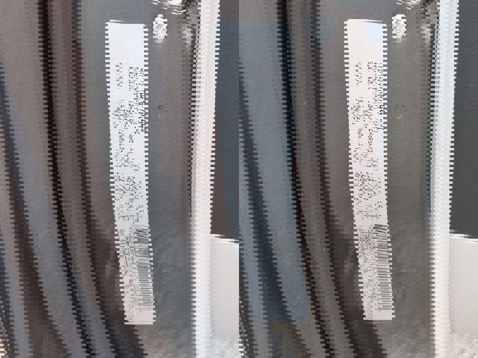 Used 2018 Chrysler Pacifica Limited w/ Tire & Wheel Group FWD image 36