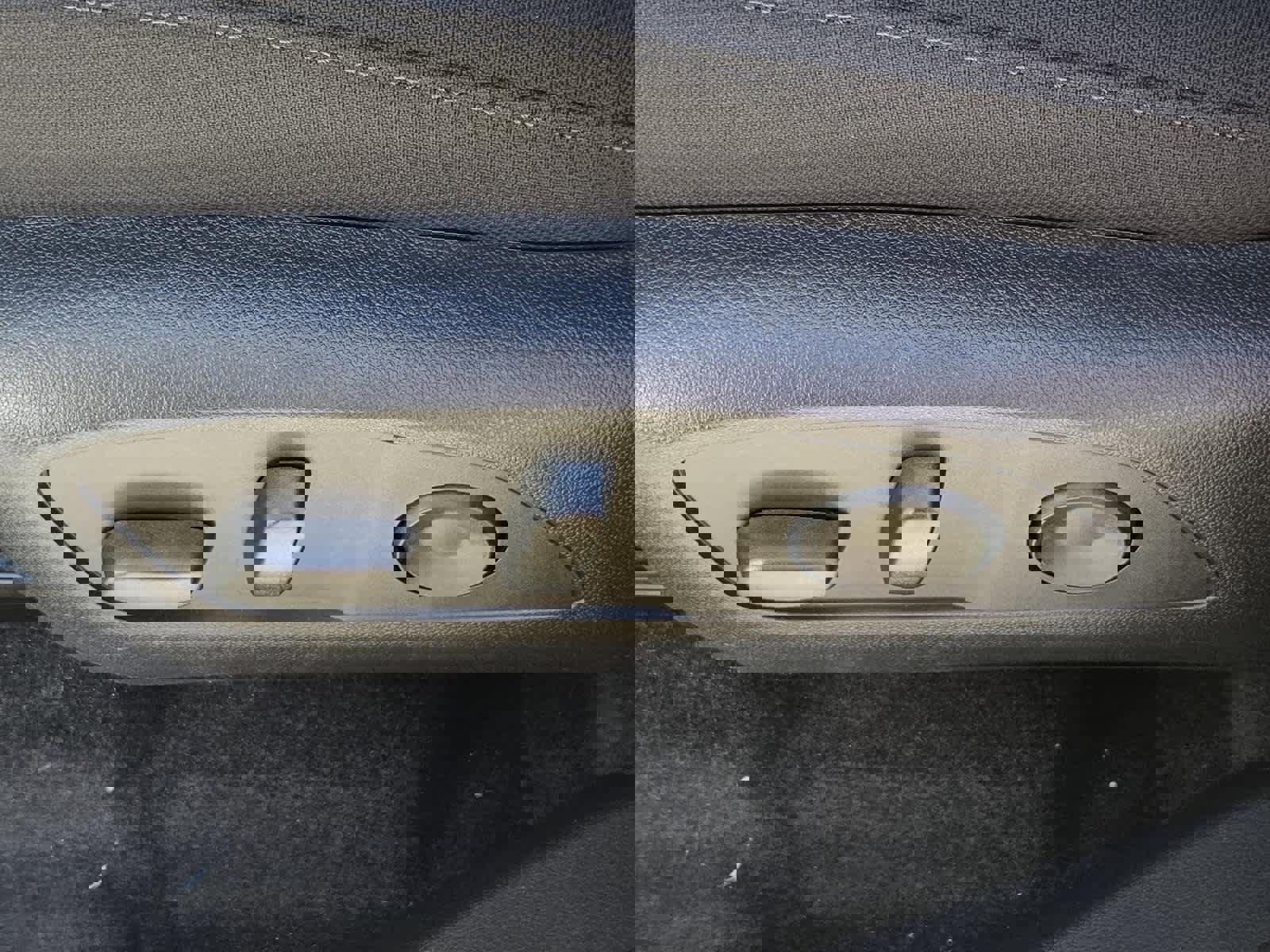 New 2025 GMC Acadia Elevation image 20