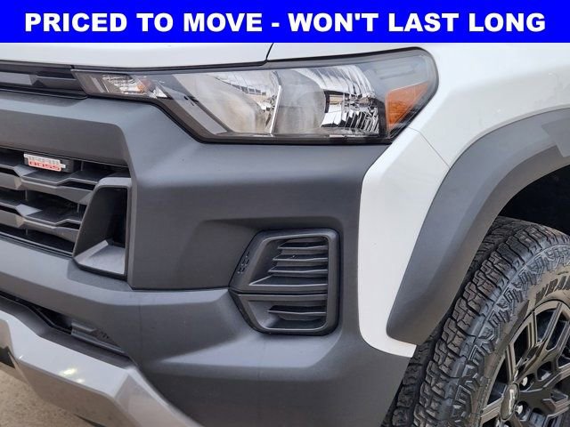 Used 2024 Chevrolet Colorado Trail Boss image 16