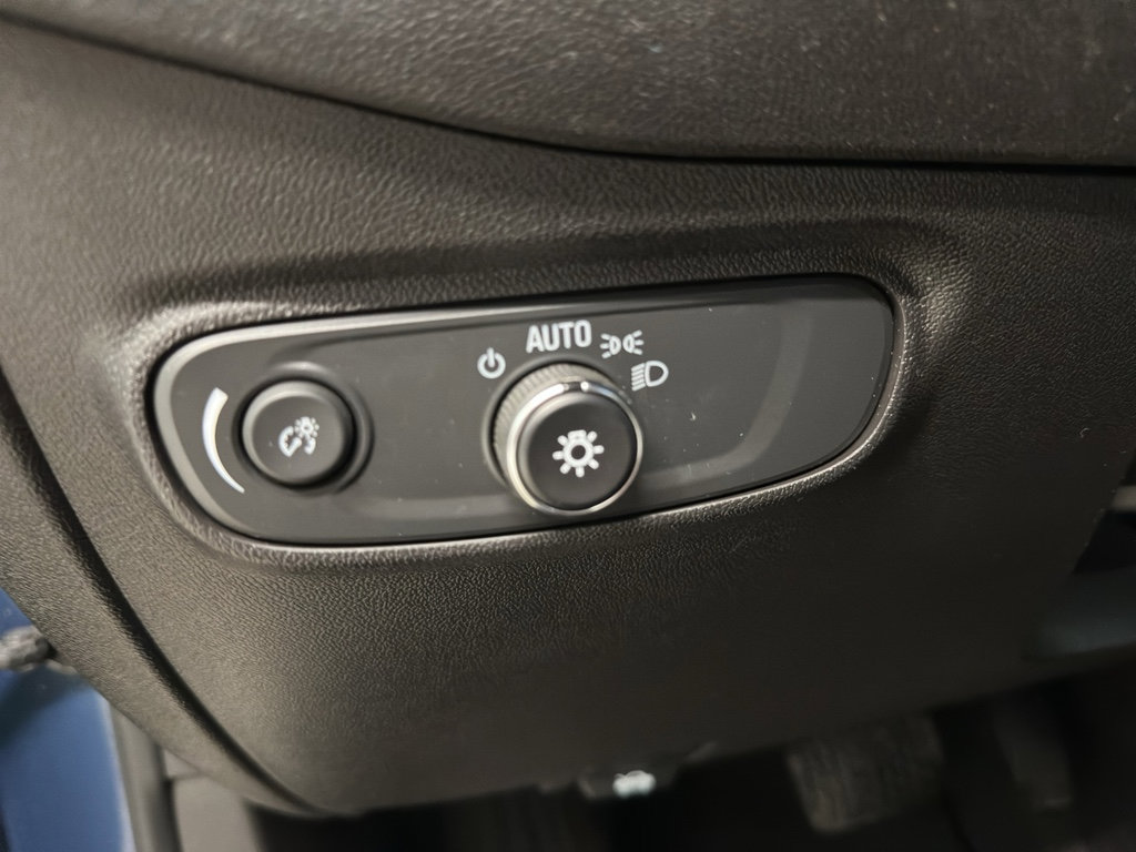 Used 2024 Chevrolet Equinox LT image 13