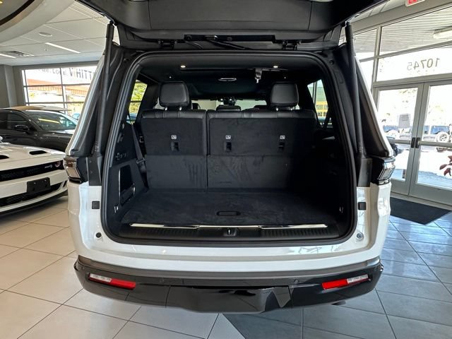 New 2026 Jeep Grand Wagoneer Summit AWD/4WD image 13