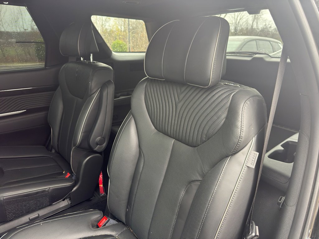 Used 2024 Hyundai Palisade Calligraphy image 9