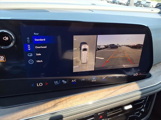 New 2026 Chevrolet Suburban High Country image 17