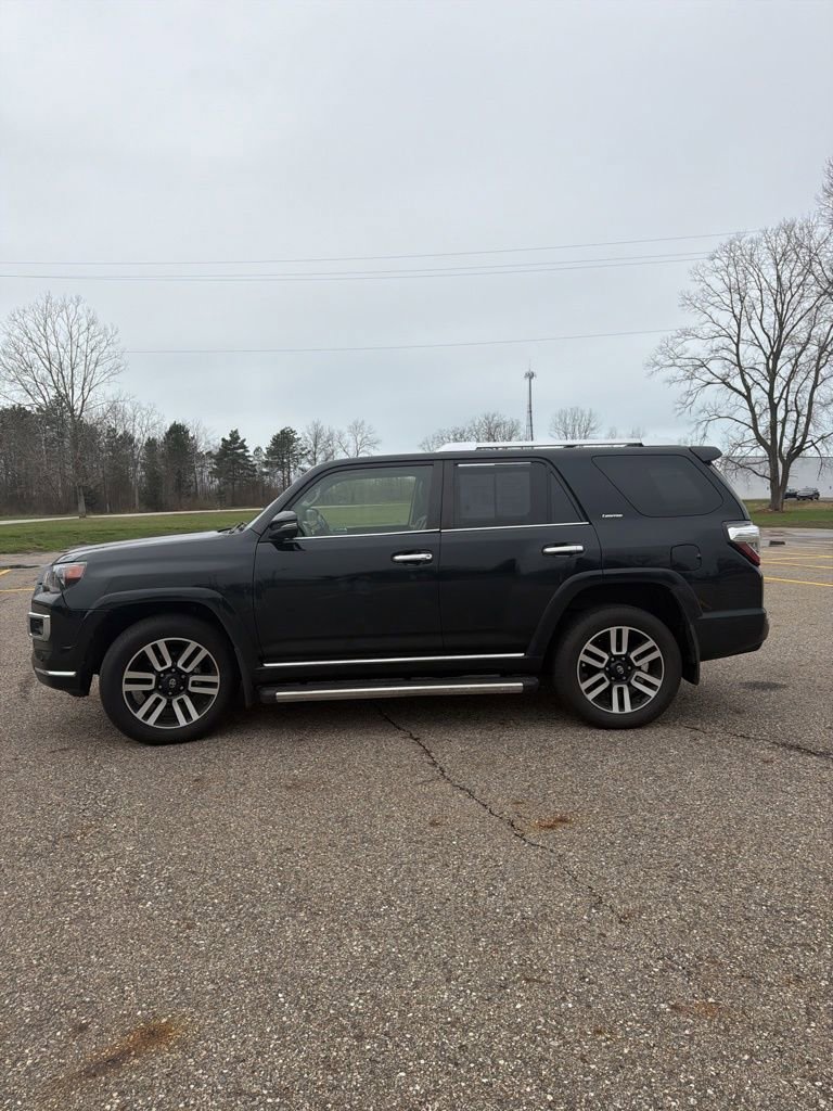 Used 2016 Toyota 4Runner Limited image 8
