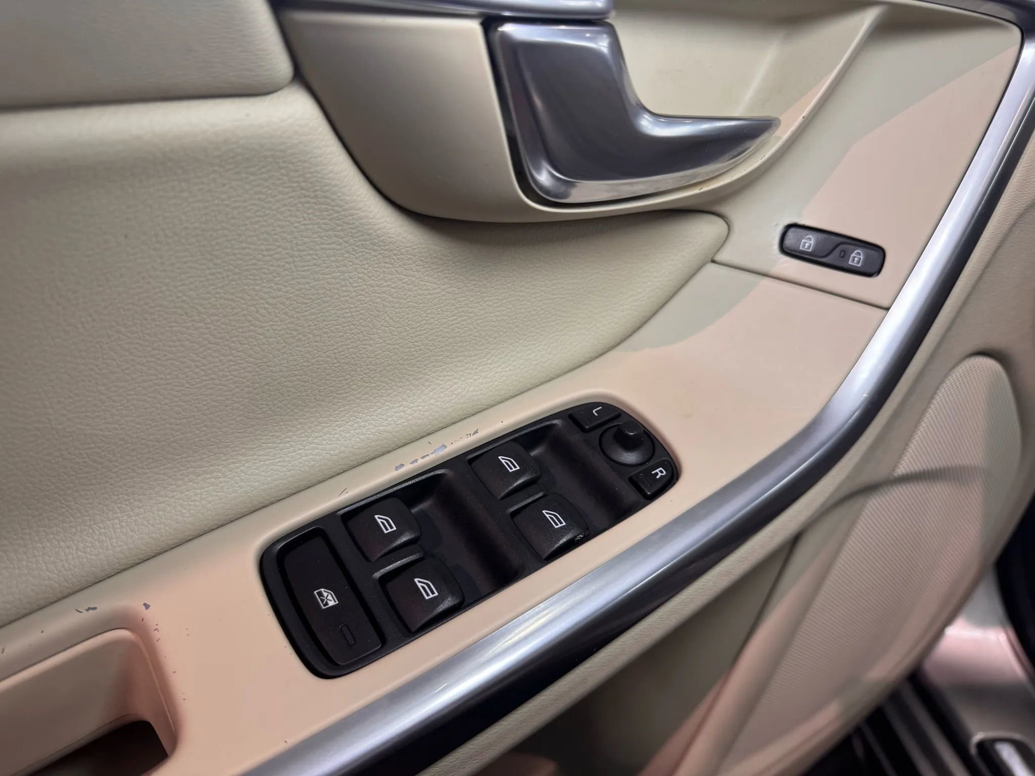 Used 2015 Volvo S60 T5 Premier image 20