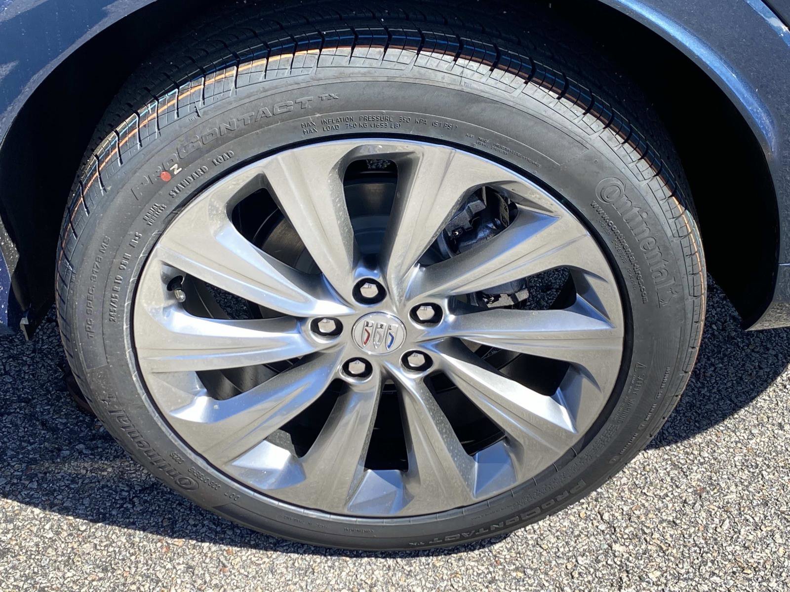 New 2026 Buick Envista Avenir FWD image 6