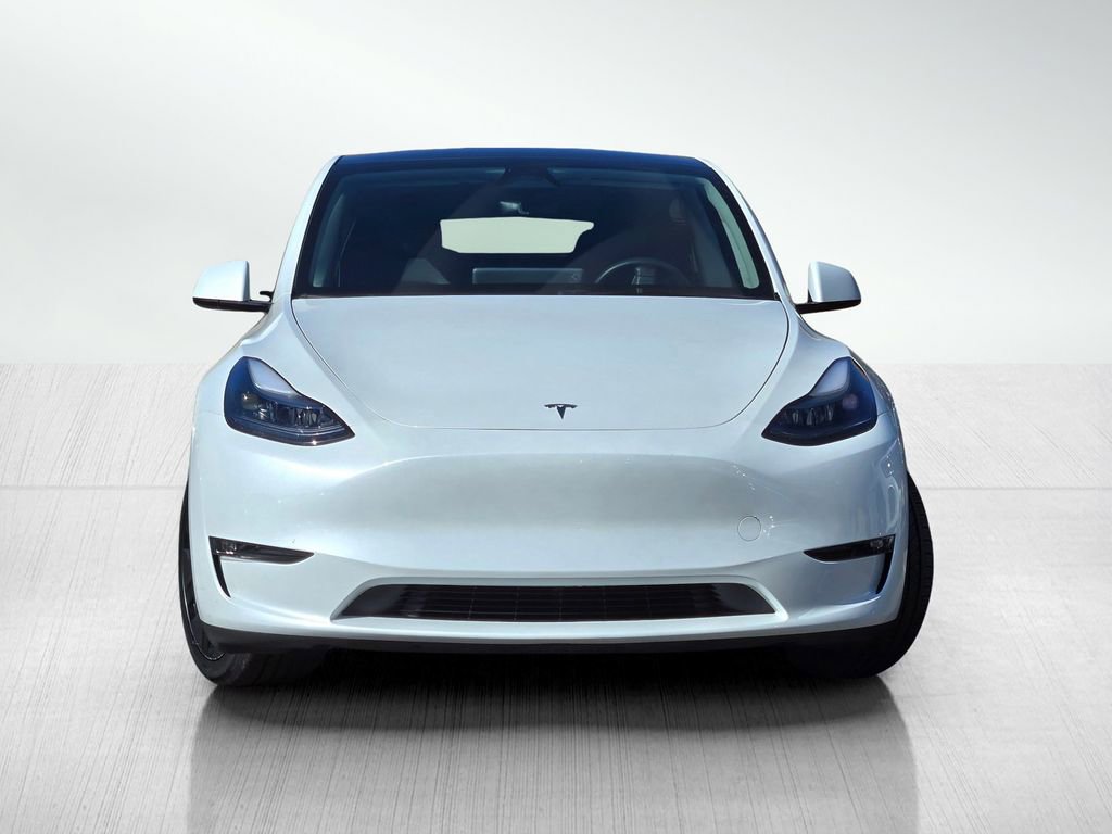 Used 2025 Tesla Model Y Long Range image 2
