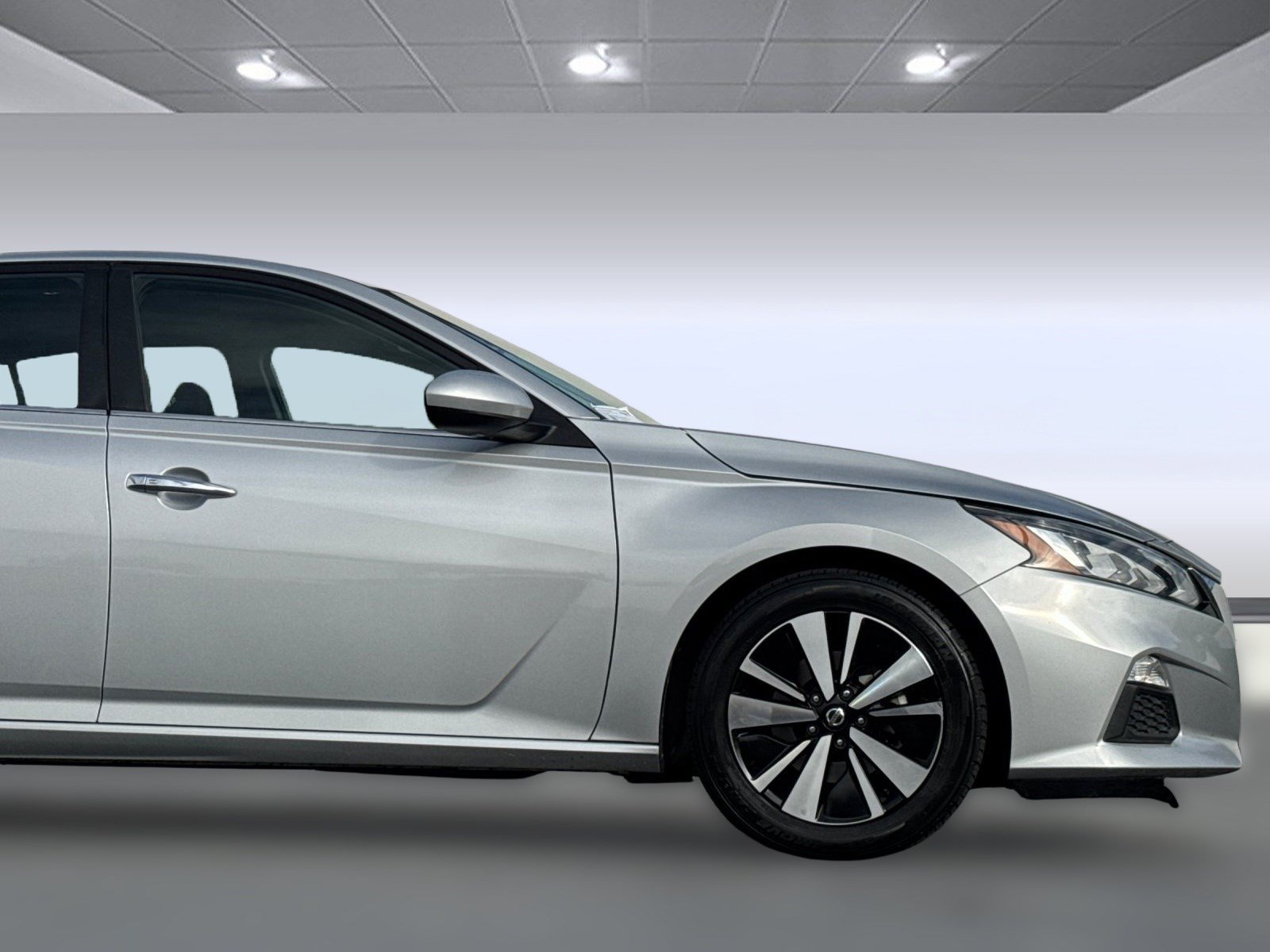 Used 2022 Nissan Altima 2.5 SV FWD image 34