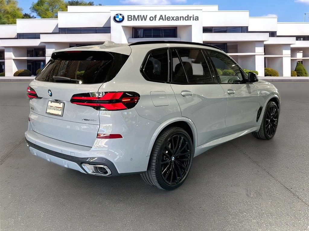 Used 2025 BMW X5 xDrive40i w/ M Sport Package AWD/4WD image 5