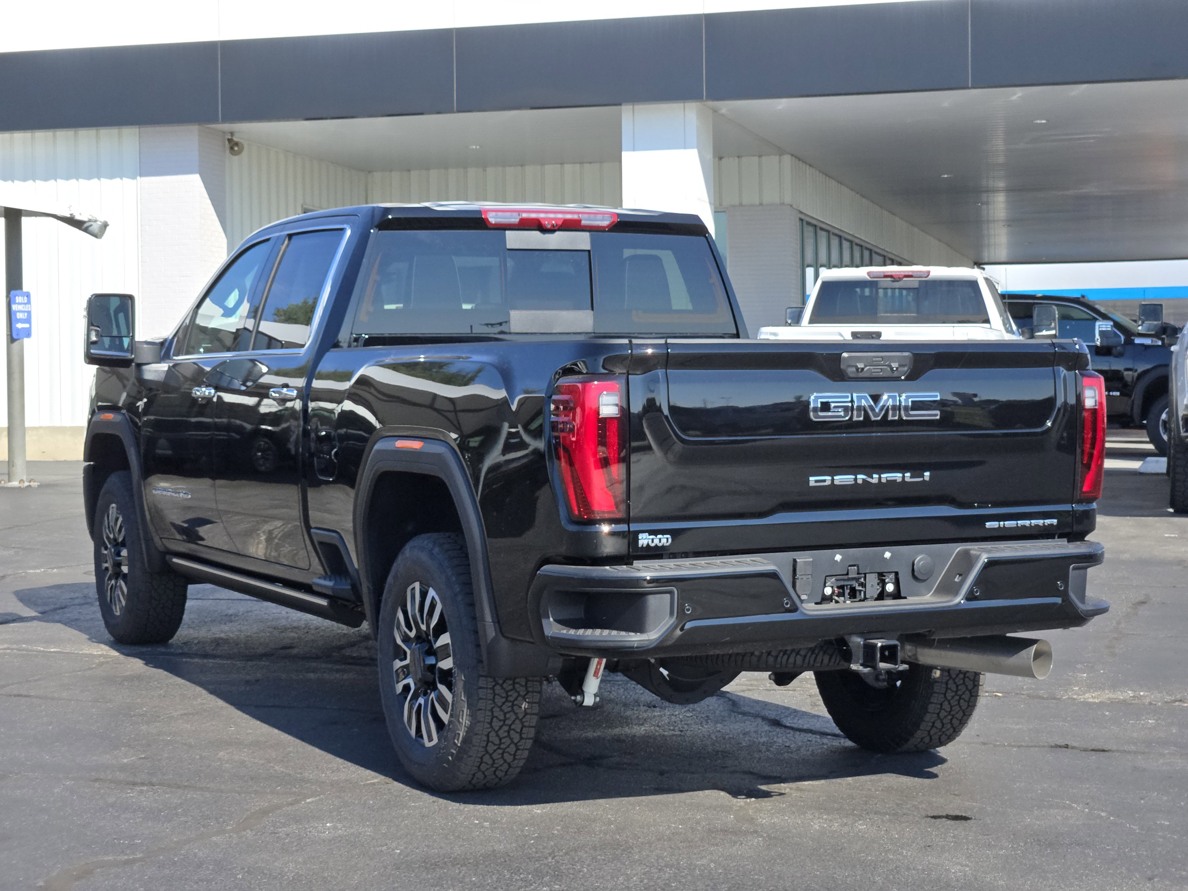 New 2026 GMC Sierra 2500 Denali Ultimate image 3