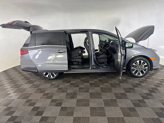 Certified 2025 Honda Odyssey Elite image 16