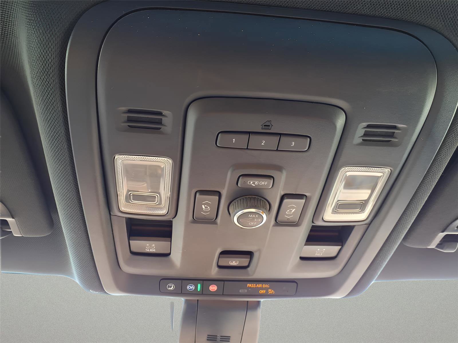 Used 2021 Chevrolet Suburban High Country w/ Premium Package image 23