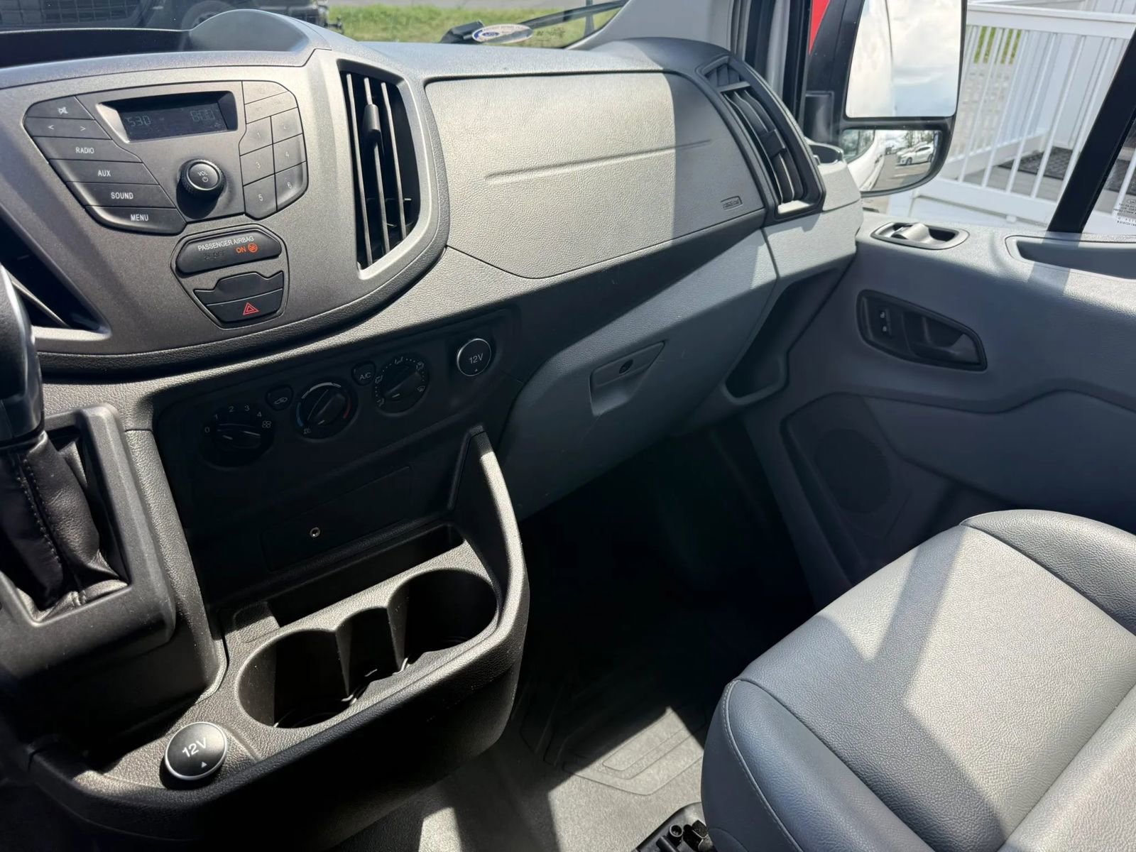 Used 2018 Ford Transit 250 148 Medium Roof RWD image 23