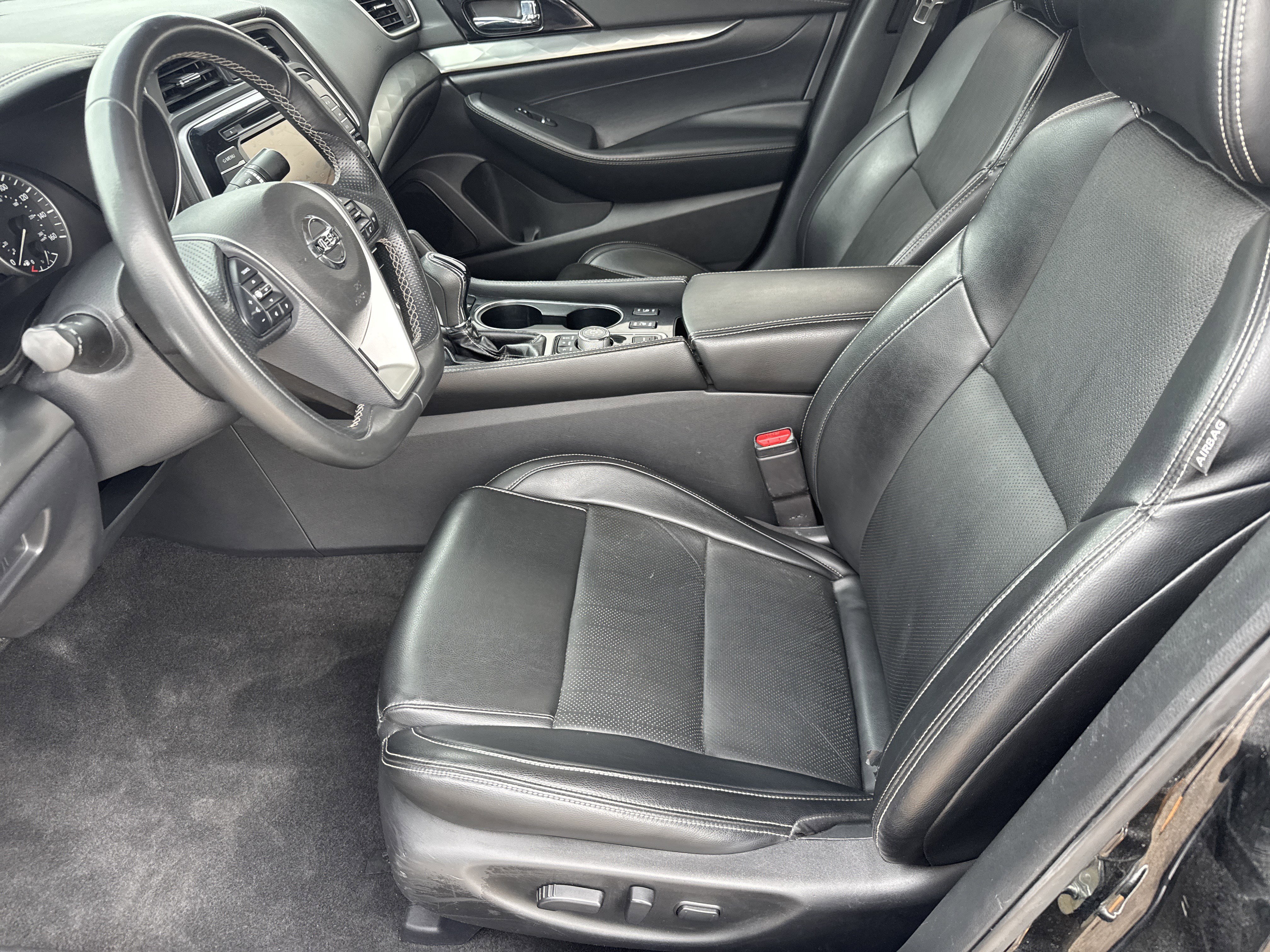 Used 2021 Nissan Maxima 3.5 SV w/ Floor Mat Group FWD image 5