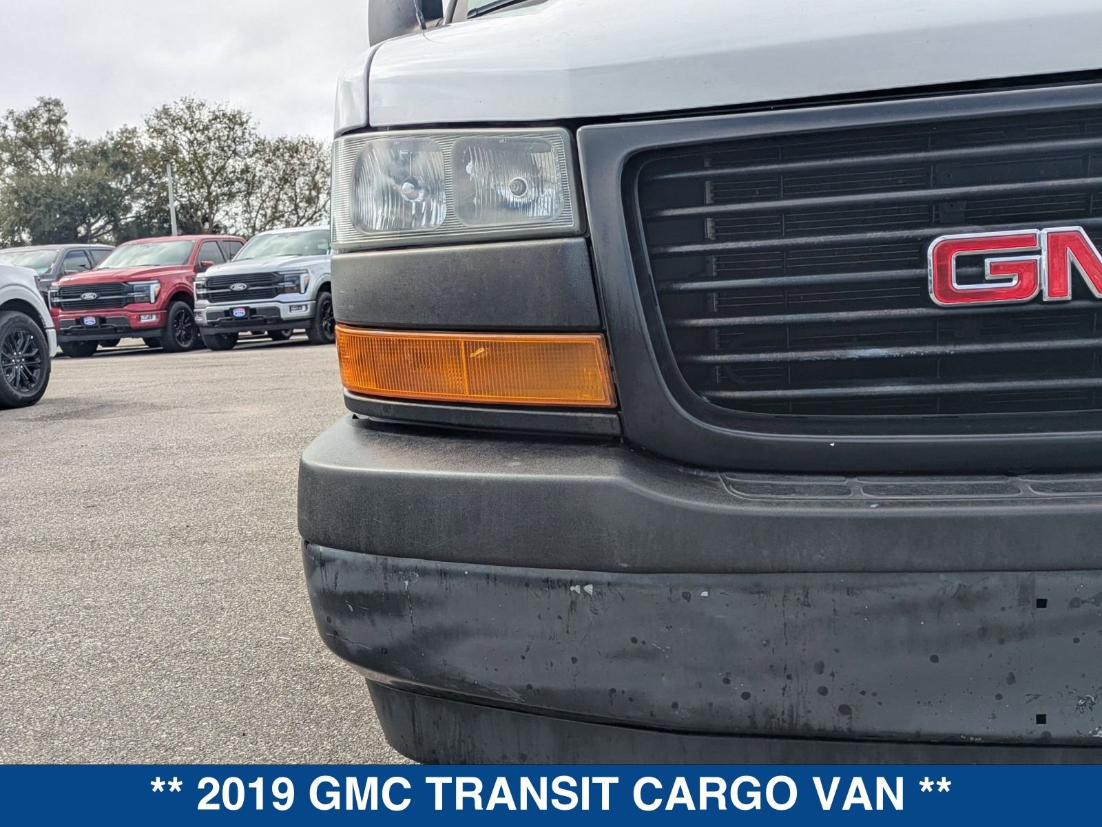 Used 2019 GMC Savana 2500 Extended w/ Communications Package RWD image 9