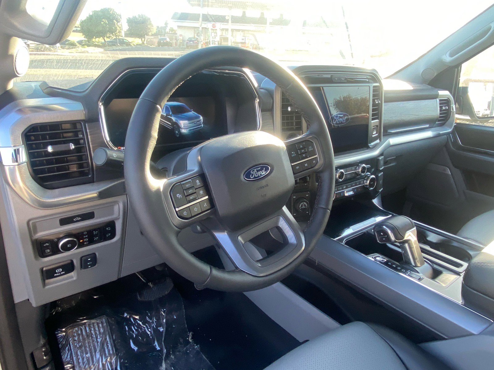 New 2026 Ford F150 Lariat w/ Equipment Group 502A High AWD/4WD image 25