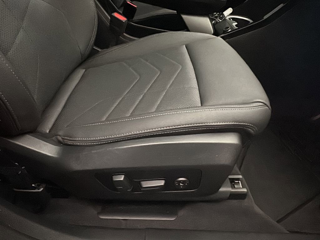 Used 2023 BMW X1 xDrive28i w/ Premium Package image 18