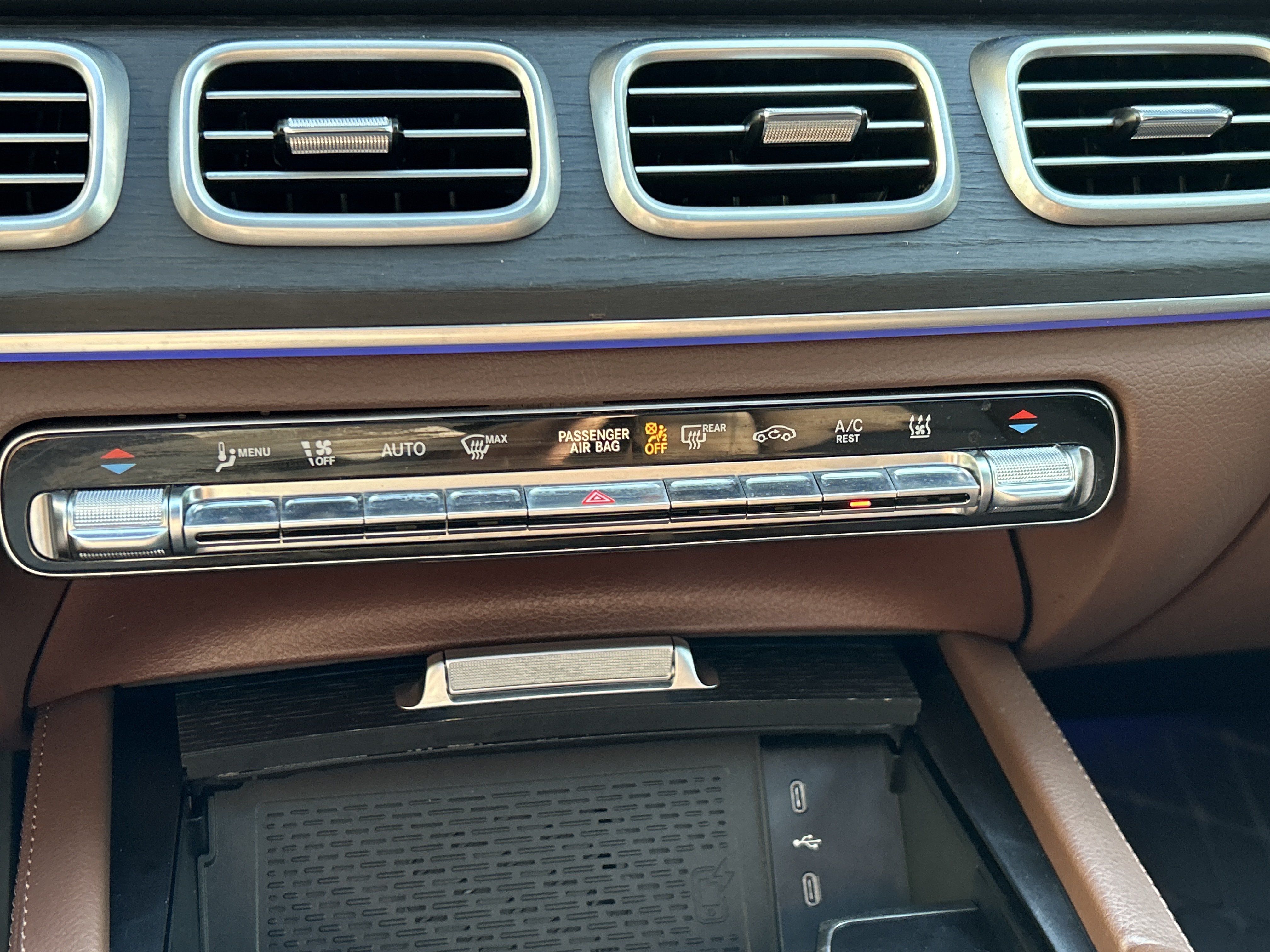 Certified 2025 Mercedes-Benz GLE 450e 4MATIC image 42