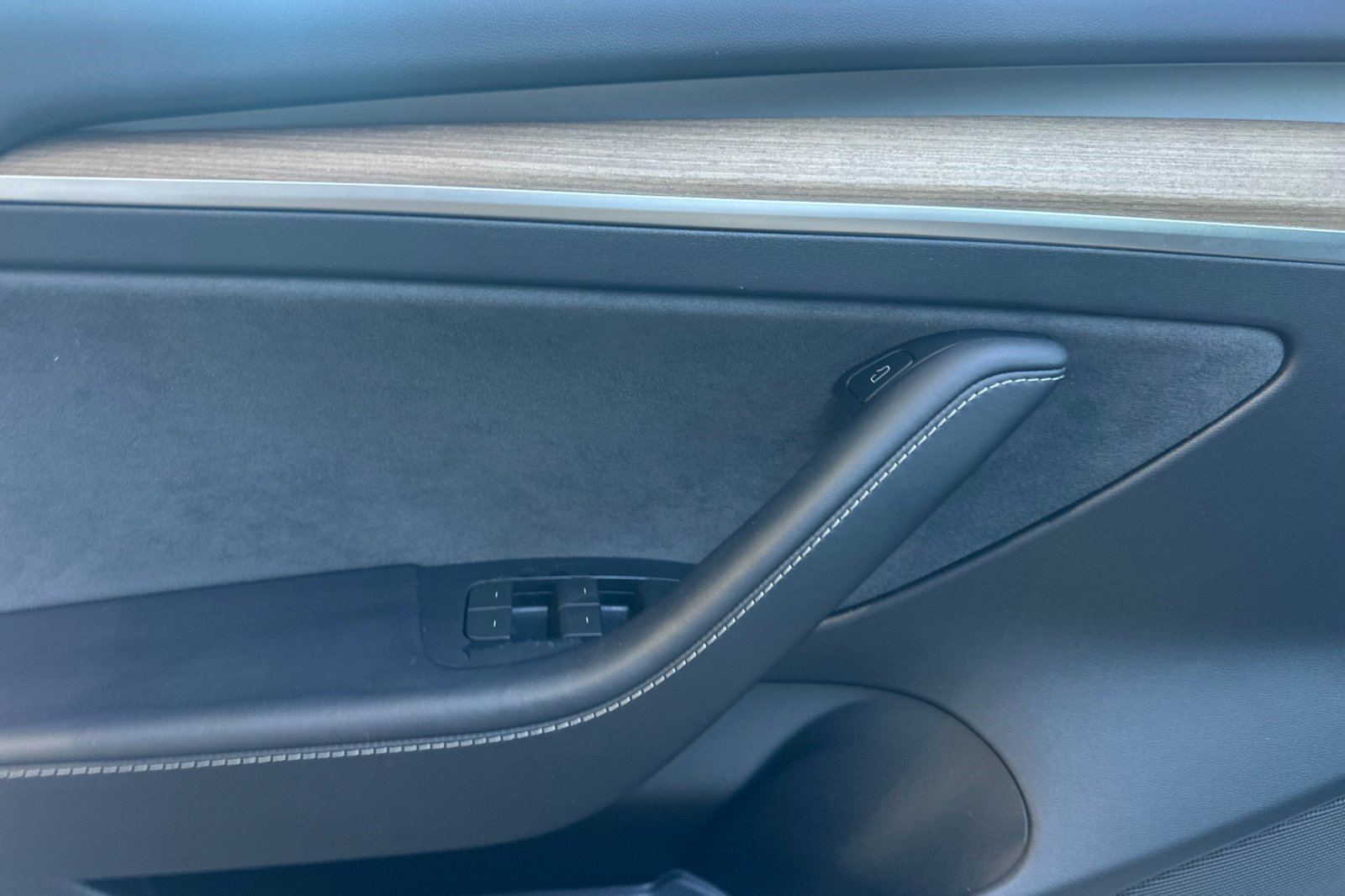 Used 2021 Tesla Model 3 Standard Range Plus RWD image 12